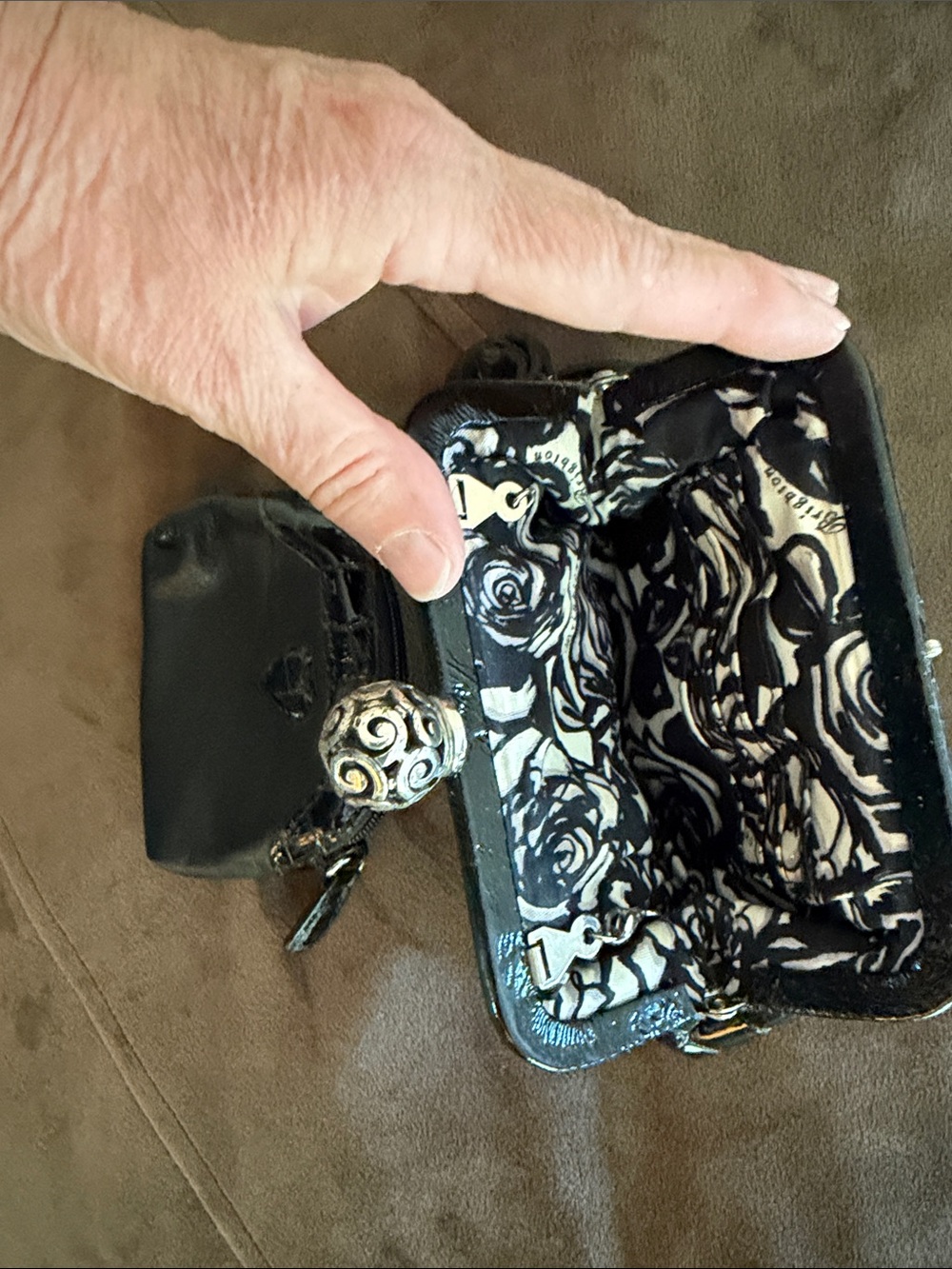 Brighton Black Patent and Faux-Croc Accessories Trio - Picture 3 of 10